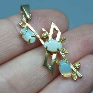 Pendant with Opalite Stones